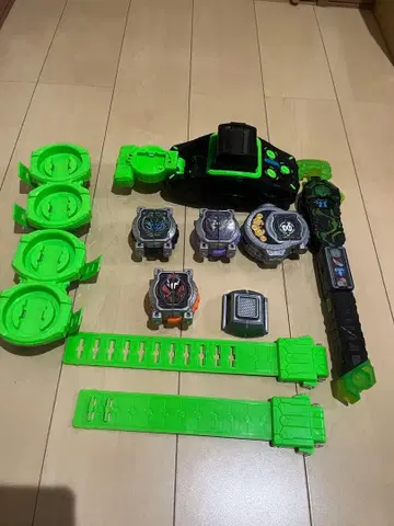 가면라이더 워즈 비욘드 드라이버 미라이드 워치 세트