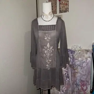 그레이 카키 플라워 자수 오부 소매 튜닉 페어리 그런지