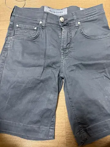 JACOB COHEN 그레이 숏팬츠 29