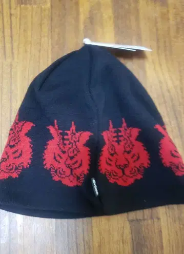 타카다 음악 제작 사무소 x evisen 비니