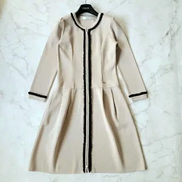 [ 새상품급 ] Rene 루네 더블 펄 피크 니트 원피스 코트