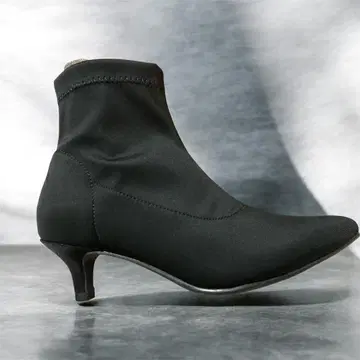 미사용 스틸레토 숏부츠 S 사이즈 블랙 나일론 소재