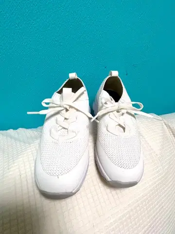 정형외과 의사가 진심으로 생각한 바디 메이크 니트 스니커즈