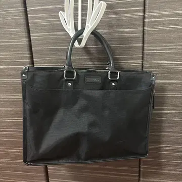 그린 레이블 릴랙싱 블랙 토트백