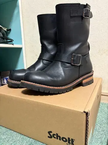 schott 엔지니어 부츠