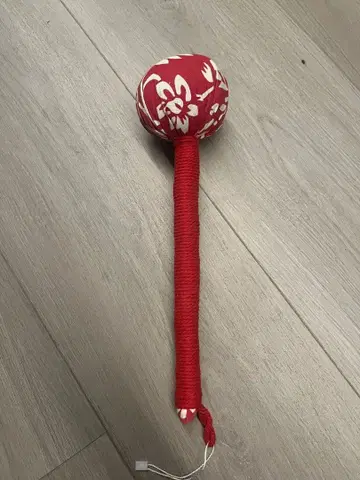 빨간색 꽃무늬의 일본식 잡화