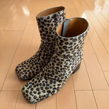 JOHN LAWRENCE SULLIVAN 송치 스퀘어 힐 부츠