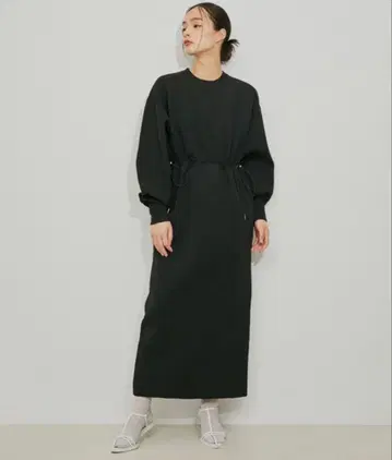 ADAM ET ROPE' 형태 니트 원피스