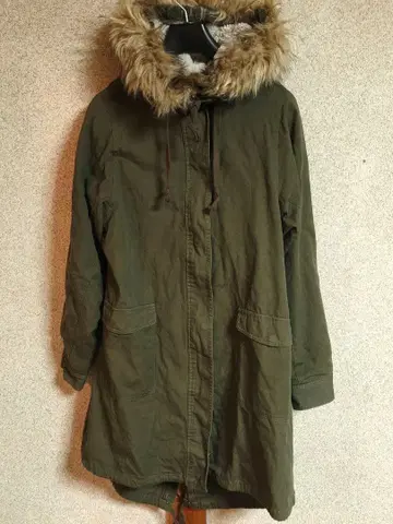 소말리아 오샤레 워커 모즈 코트 카키 사이즈 2