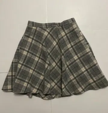 mir che 그레이 계열 체크 플레어 스커트