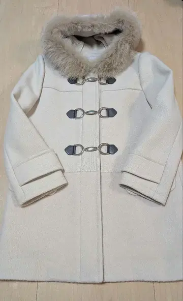 아푸와이저 리셰 퍼 코트