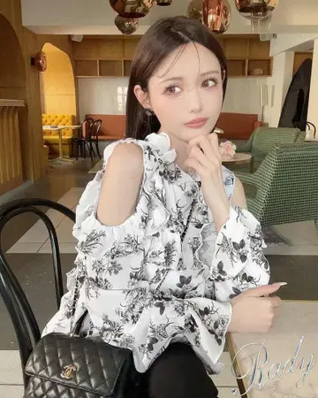 Rady 꽃무늬 블라우스