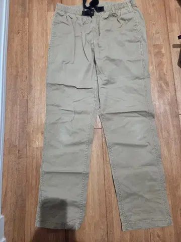 Graphite 베이지 치노 팬츠 M 사이즈