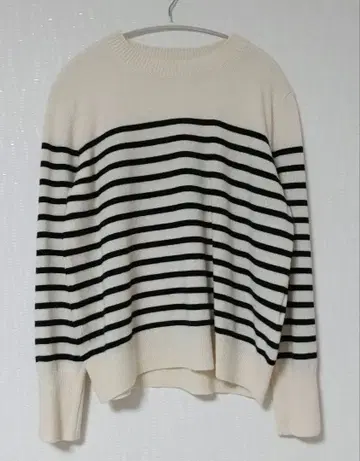 컨디션 최상 23구 니트 캐시미어 100% 사이즈 38