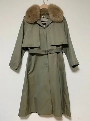 [새상품급] ALTO CAPPOTTO 퍼 포함 올리브 그린 롱 트렌치