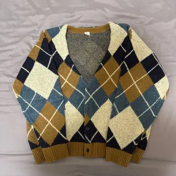 아가일 패턴 니트 가디건