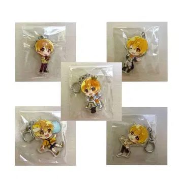 스토푸리 아크릴 키링 루토군