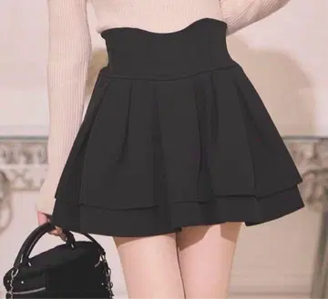 미셸 마카롱 슬림 레그 스커트 블랙 M