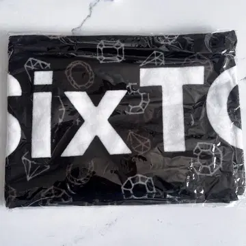 SixTONES 타월 블랙 화이트 디자인