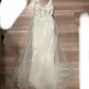 레이스 장식 슬리브리스 웨딩 드레스