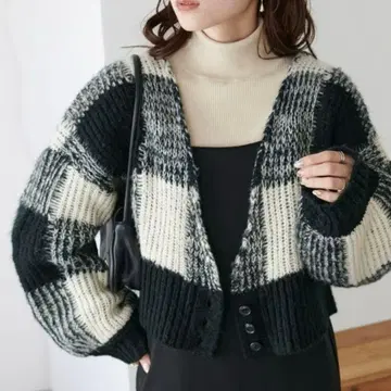 디스코트 체크 숏 기장 가디건