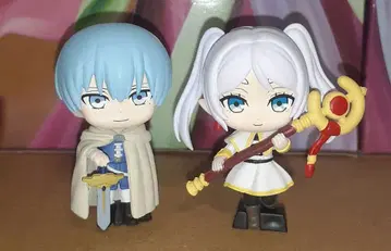 프리렌과 힘멜의 피규어 세트