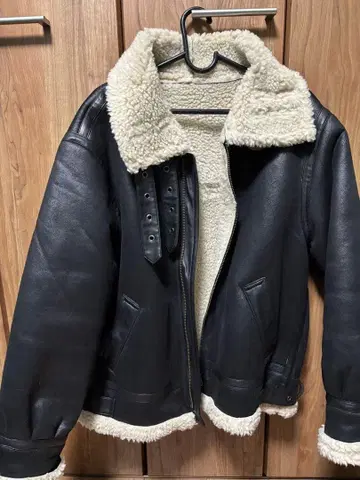 ungrid 페이크 무스탕 보아 블루종