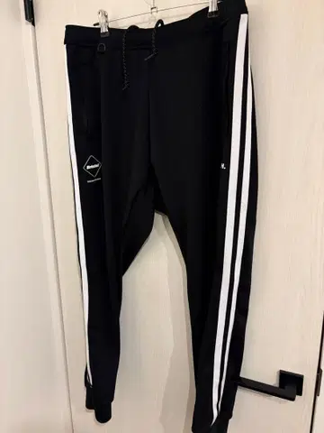 브리스톨 조거 팬츠 블랙 새상품급!