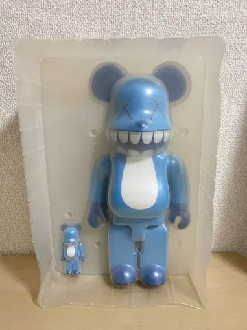 BE@RBRICK 400% 100% KAWS a-nation 베어브릭