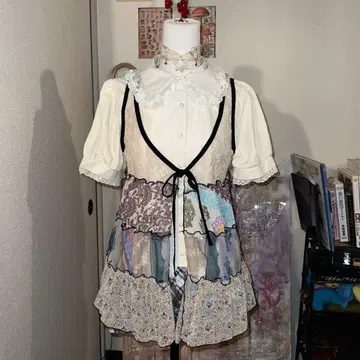 화이트 레이스 프릴 베스트 베스트 라메 꽃무늬 모리걸 페어리 그런지