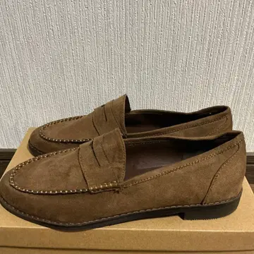 브라운 스웨이드 로퍼