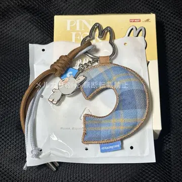 THE MONSTERS PIN FOR LOVE 알파벳 펜던트 C