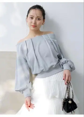 새상품급 스나이델 맨투맨