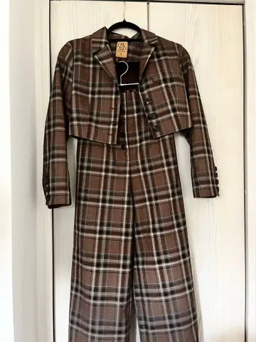 Tnewties [길에서 폴과 우연히 마주치다] 자켓&팬츠 셋업