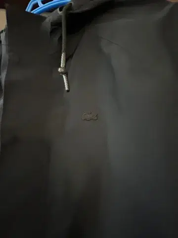 라코스테 블랙 후드 부착 마운틴 파카