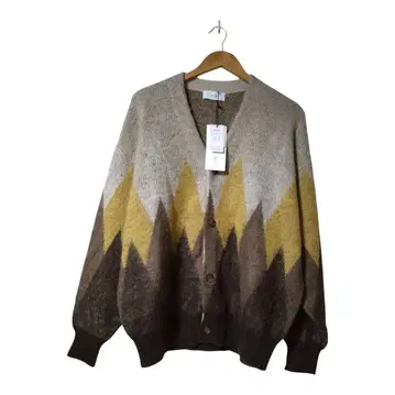 [ 택 포함 ] REAL WORDS 모헤어 자카드 니트 V넥 가디건