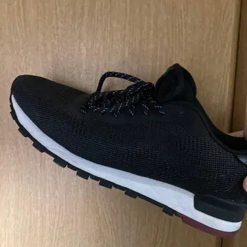 Reebok 블랙 러닝화