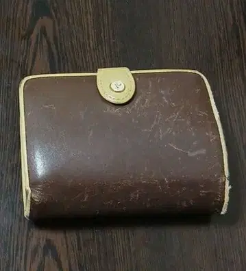 키타무라 브라운과 베이지 이단 접이식 지갑