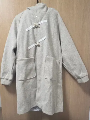 베이지 더플 코트 후드 부착