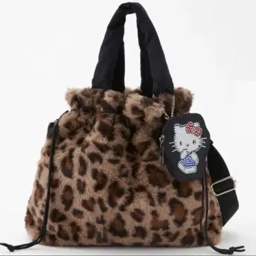 레오파드 무늬 퍼 숄더백 키티
