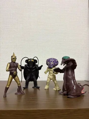 스펙트럼맨 HG 시리즈 가챠가챠 4체 세트