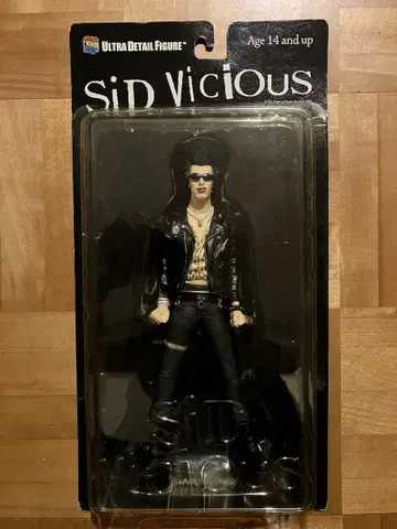 시드 비셔스 울트라 틸 피규어