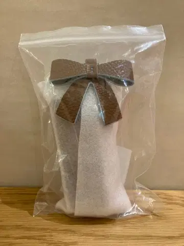 [ 완판 재판매 미정 ] POPPY 아사기니뇨 참형 립 케이스 브라운