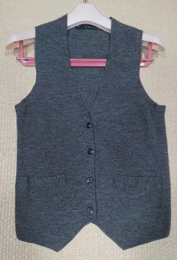 마르티니크 니트 베스트 F