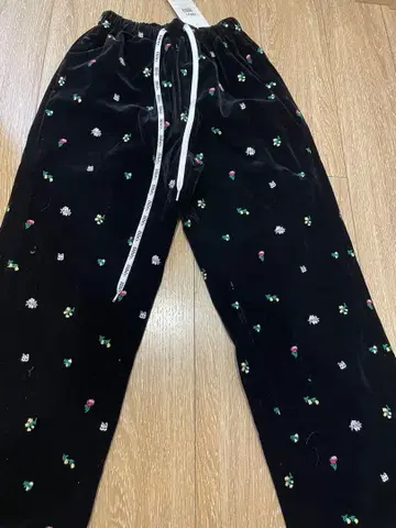 [ 택 포함 새상품 ] B. STARRY PANTS