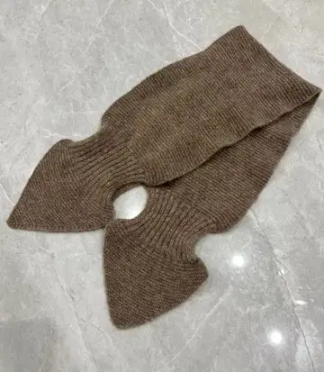 브라운 핸드 니트 넥워머