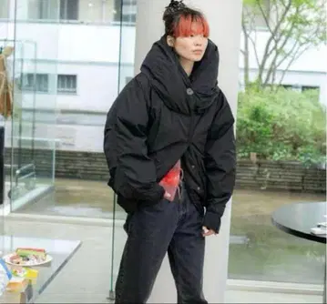 PERVERZE 퍼버즈 나일론 퍼프 다운 자켓 블랙