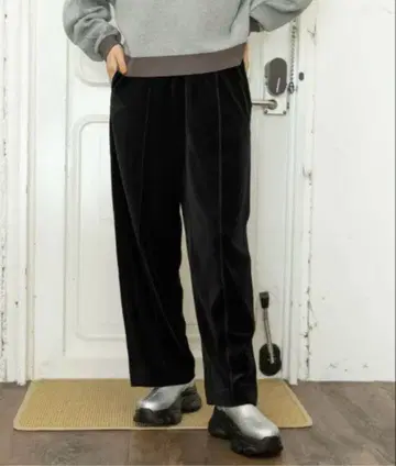 새상품 니코앤드 래빗 터치 벨로아 팬츠 블랙