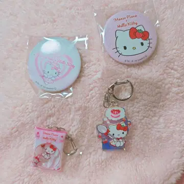 산리오 메조피아노 헬로키티 베리에 키링 캔 배지