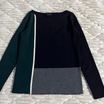 새상품급 iCB 울 니트